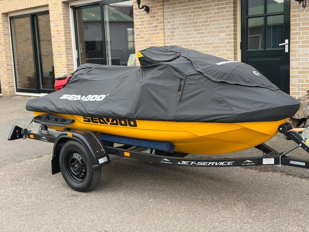 Seadoo RXP 300PK | RIVA STAGE 2 | 83U | SEA-DOO RXT RXP GTX, Gebruikt, Origineel Nederlands, Bedrijf, Onderhoudsboekje