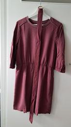 Mooie aubergine kleur jurk met gouden detail, Ophalen of Verzenden, Zo goed als nieuw, Maat 36 (S), Cotton Club