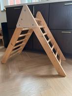 Houten Klimrek en Balansbord (Pikler driehoek), Ophalen of Verzenden, Zo goed als nieuw, Klimwand