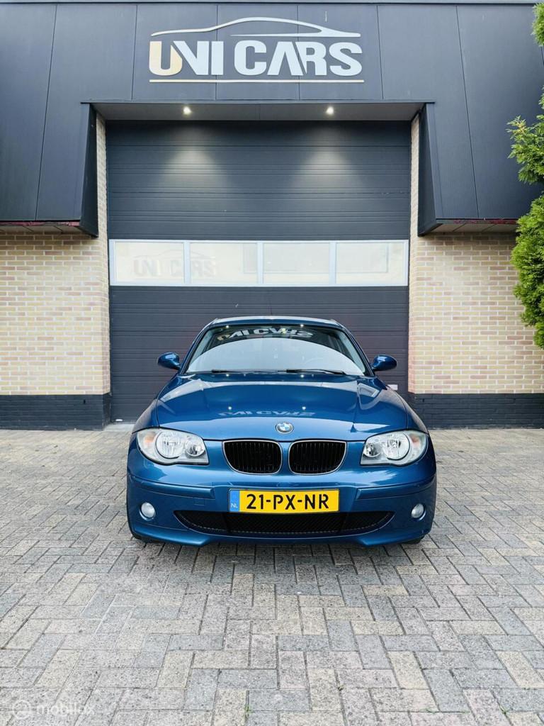 BMW 1-serie 116i Executive|Clima Control|half Leder|LM16, Achterwielaandrijving, Gebruikt, Zwart, 4 cilinders