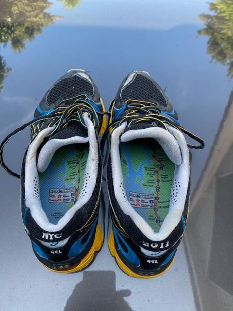 Asics Gel Kayano 18 NYC Limited Edition, mt 44., Sport en Fitness, Loopsport en Atletiek, Hardloopschoenen, Nieuw, Ophalen of Verzenden