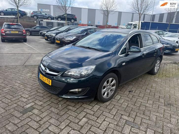 Opel Astra Sports Tourer 1.6 CDTi Business +, Auto's, Opel, Bedrijf, Te koop, Astra, ABS, Airbags, Airconditioning, Bluetooth