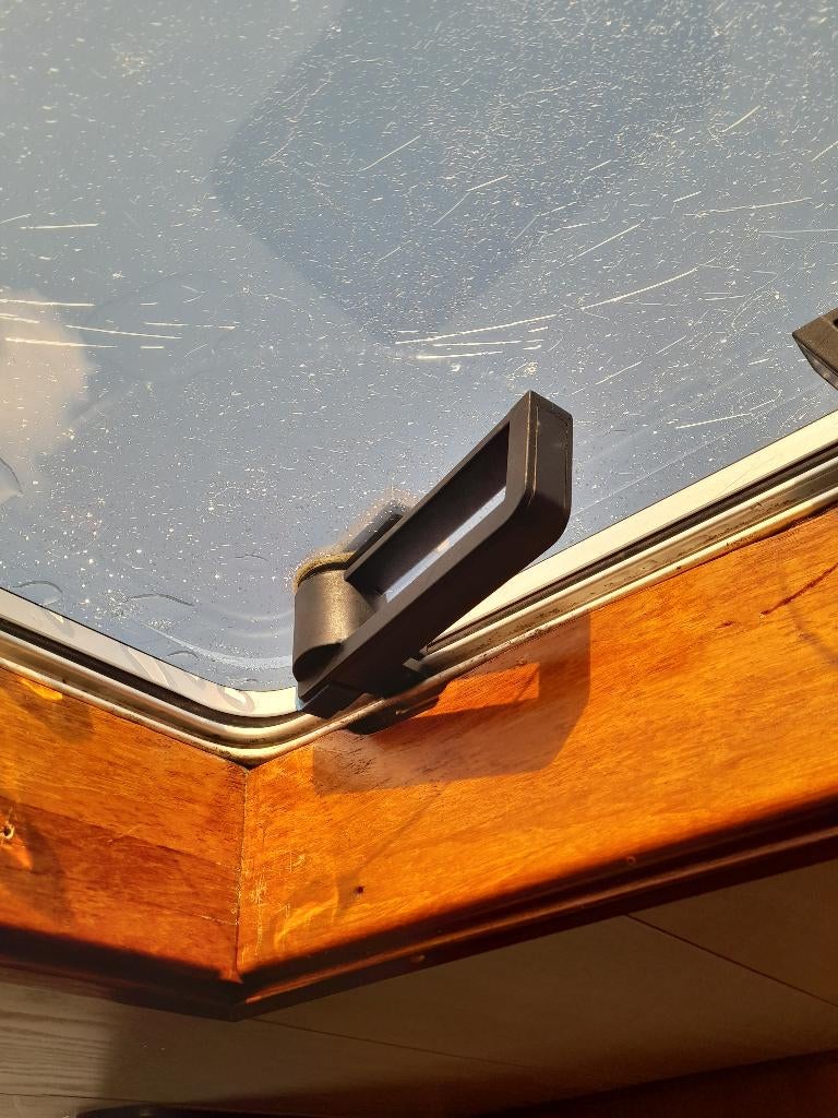 Gebo dek-vluchtluik 50x50, Ophalen of Verzenden, Gebruikt