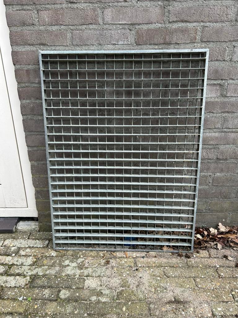 Stalen rooster / Gitterrost - Gebruikt, Ophalen, Gebruikt, ., .