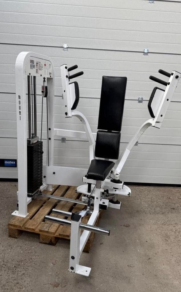 Paramount pec deck / peck deck machine / butterfly, Ophalen, Benen, Gebruikt, -