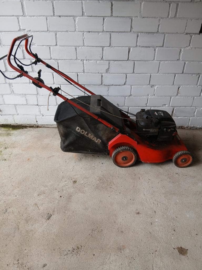 Te koop Dolmar grasmaaier, Ophalen, Gebruikt