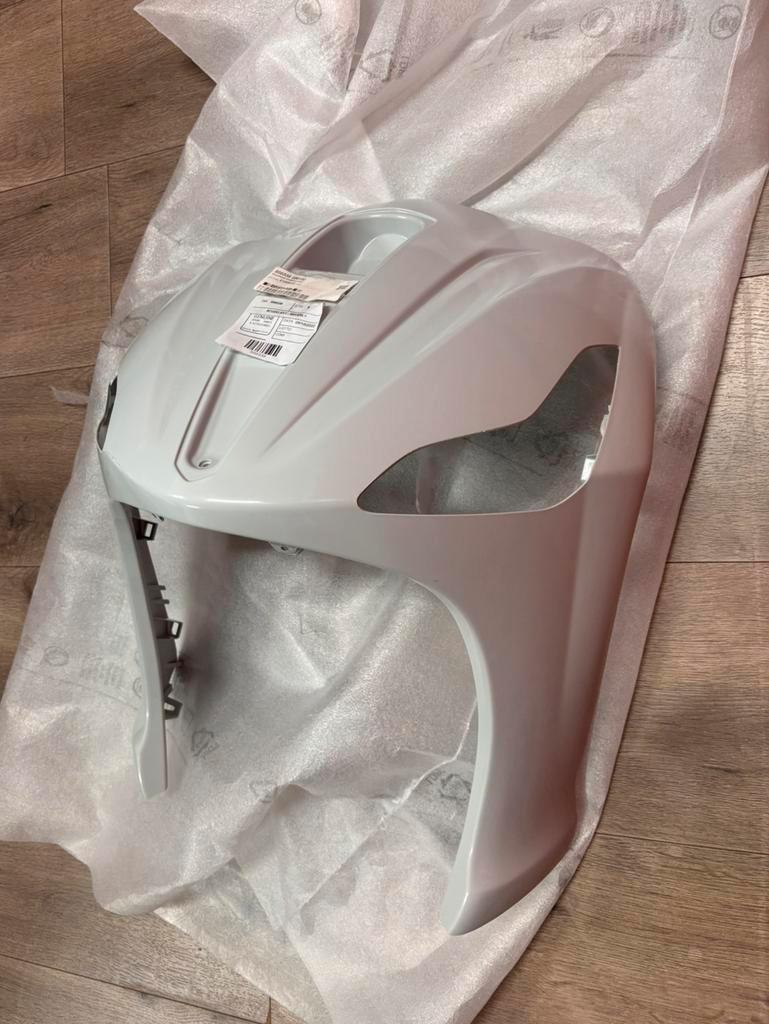 Piaggio Beverly 300/350 voorkap / voorscherm nieuw, Motoren, Tuning en Styling, Ophalen of Verzenden, Piaggio, Piaggio, Piaggio