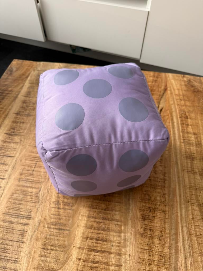 Dobbelsteen puff paars, Ophalen of Verzenden, Zo goed als nieuw