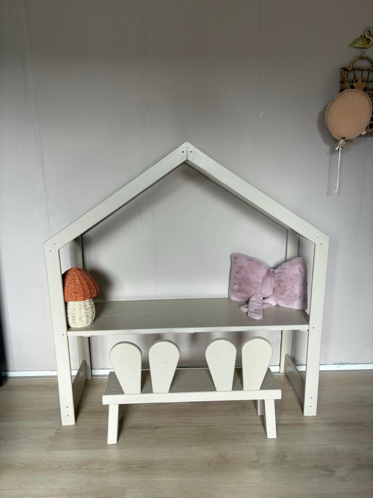 Bureauhuisje met konijnen bankje, Ophalen, Rechthoekig, 75 cm of meer, 60 cm of meer