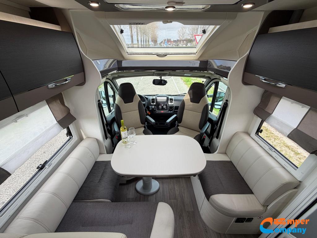 Chausson Welcome 737 Lage lengte bedden / Euro 6, Caravans en Kamperen, Campers, Standaard zit, Ringverwarming, Fiat, 7 tot 8 meter