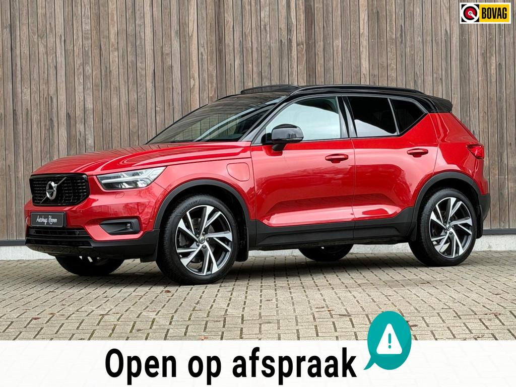Volvo XC40 1.5 T5 Recharge R-Design / Pano / H&K / Memory /, Auto's, Volvo, Zwart, Verwarming stoelen achter, Plug-in hybride