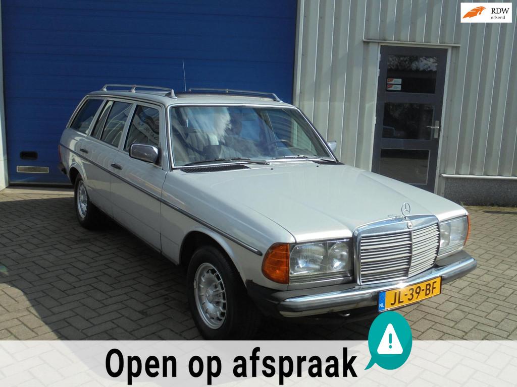 Mercedes-Benz 200-280 (W123) Combi 230 TE AUTOMAAT SCHUIFDAK, Auto's, Oldtimers, Automaat, Zwart, Metallic lak, 2299 cc