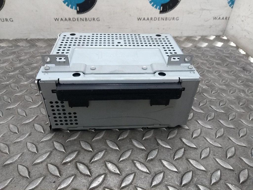 FORD FOCUS 1.5L 16V DI TC SIGMA A RADIO 2017, Ophalen of Verzenden, Gebruikt, Stiba lid