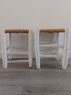 Twee krukjes van het merk VT wonen, Ophalen, Zo goed als nieuw, Hout