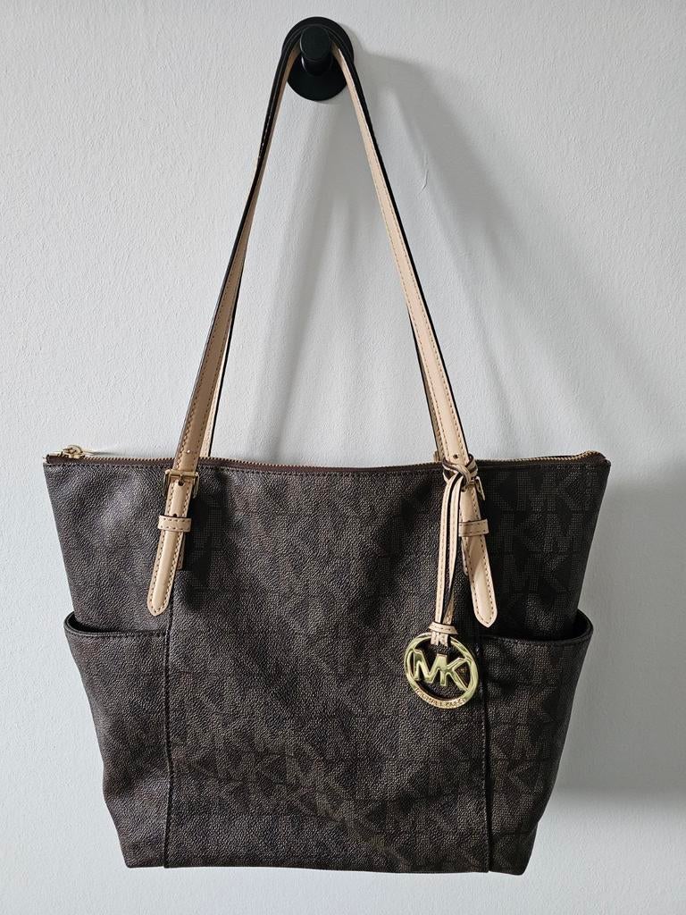 Michael kors schoudertas origineel, Ophalen of Verzenden, Zo goed als nieuw, Bruin, Schoudertasje