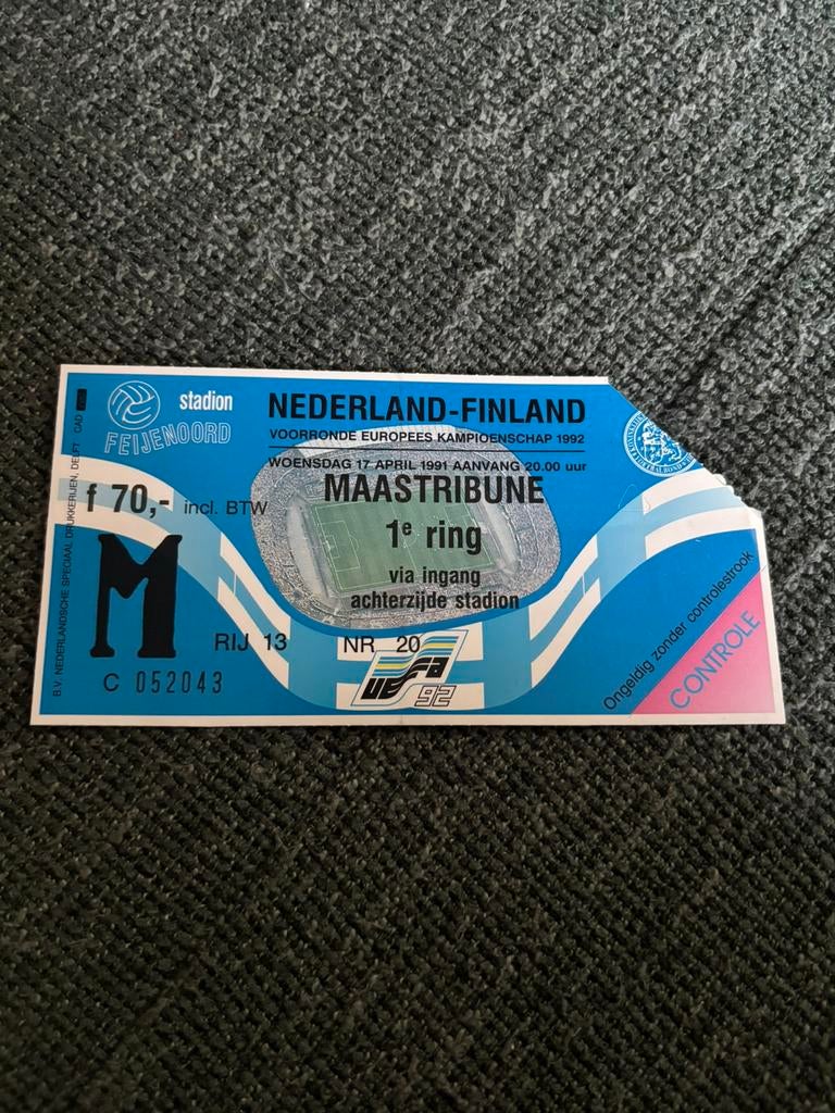 Nederland - Finland voetbal ticket 17-04-1991, Ophalen of Verzenden, Overige binnenlandse clubs, Overige typen