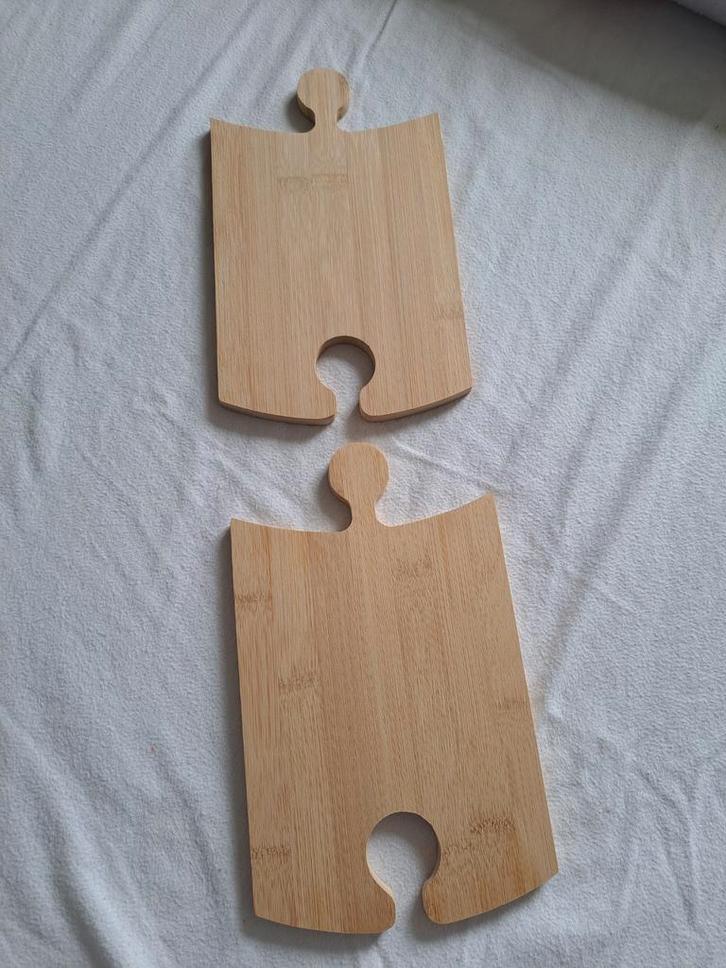 Set van 2 houten puzzel snij-/serveerplanken, Huis en Inrichting, Keuken | Keukenbenodigdheden, Zo goed als nieuw, Snij-/serveerplank
