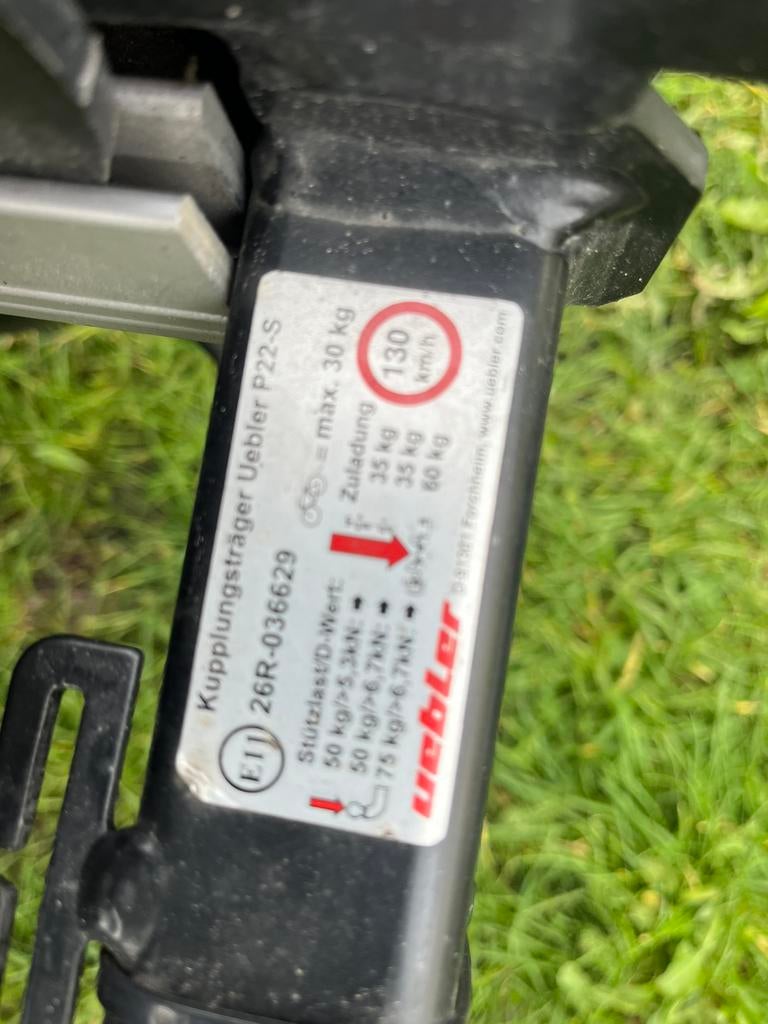 Uebler P22s fiestendrager, Auto diversen, Fietsendragers, Ophalen, Elektrische fiets, Zo goed als nieuw, 2 fietsen