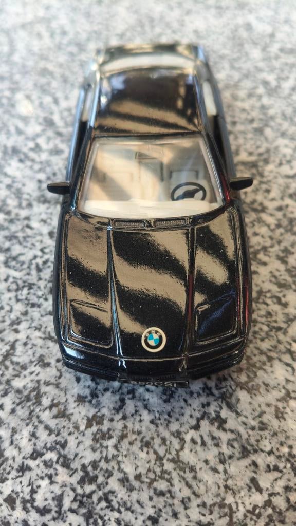 BMW 850 CSi Maisto schaal 1/42 - Zwart modelauto, Ophalen of Verzenden, Gebruikt, Auto, Overige merken