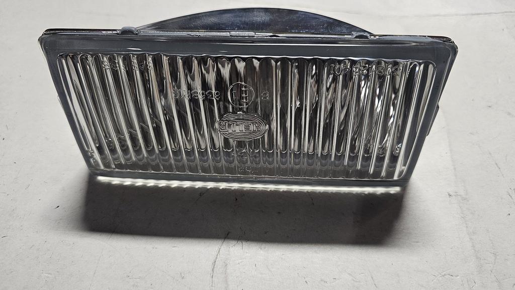 Mistlamp links Hella nieuw BMW 3 Serie E30  type 1 631713859, -, Nieuw, Ophalen of Verzenden, -