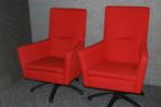 2 Mooie Rode Fauteuils Met Zwarte Draaipoot.Keurig Netjes, Huis en Inrichting, Fauteuils, Ophalen, Gebruikt, 75 tot 100 cm, 50 tot 75 cm