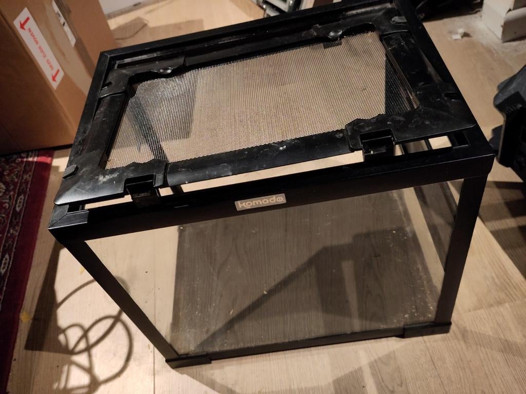 Terrarium 40x30x45 cm inc warmtemat, Ophalen