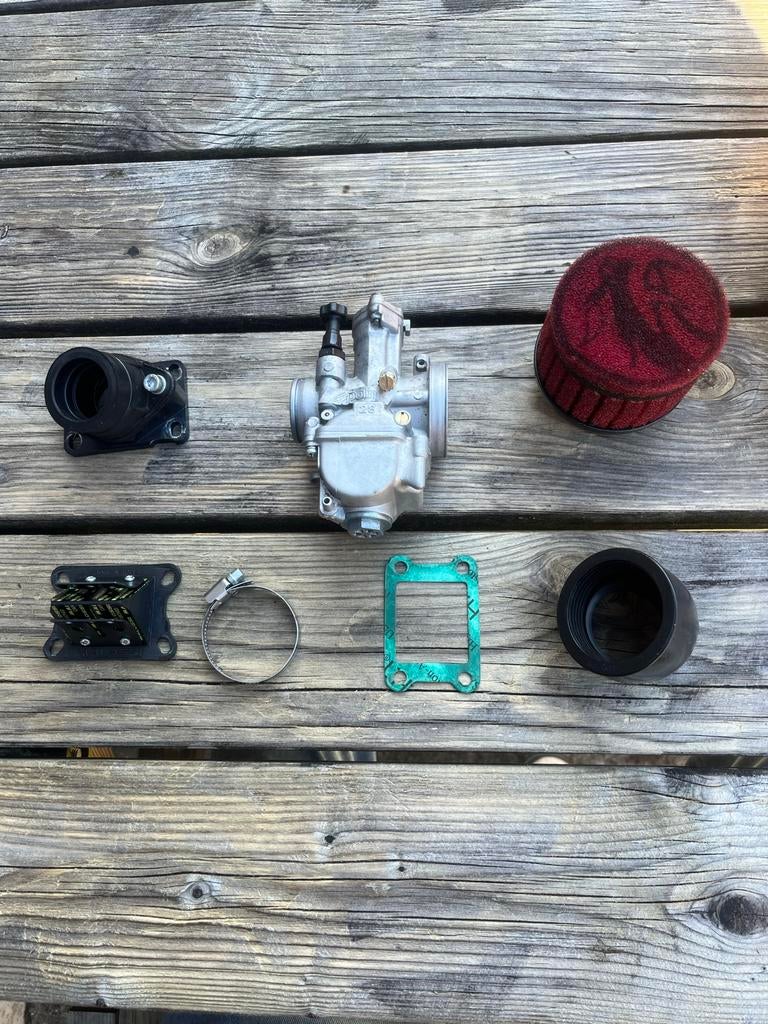 Polini 28mm Carburateur Kit met Spruitstuk en Luchtfilter, Ophalen of Verzenden, Gebruikt, Carburateur