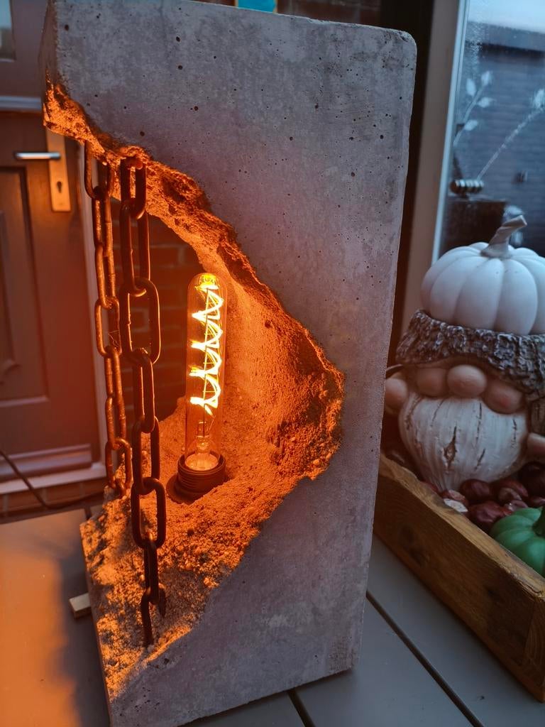 Unieke Industriële Beton Lamp., Huis en Inrichting, Lampen | Vloerlampen, Ophalen, Overige materialen, Nieuw, Minder dan 100 cm
