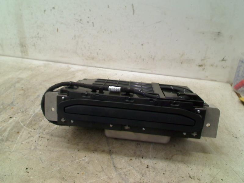 Navigatie Display Audi SQ7 (4MB/4MG) 2016 4M0857273A, Auto-onderdelen, Interieur en Bekleding, Gebruikt, Auto-Union-Straße  1, Ingolstadt 85057, , Duitsland