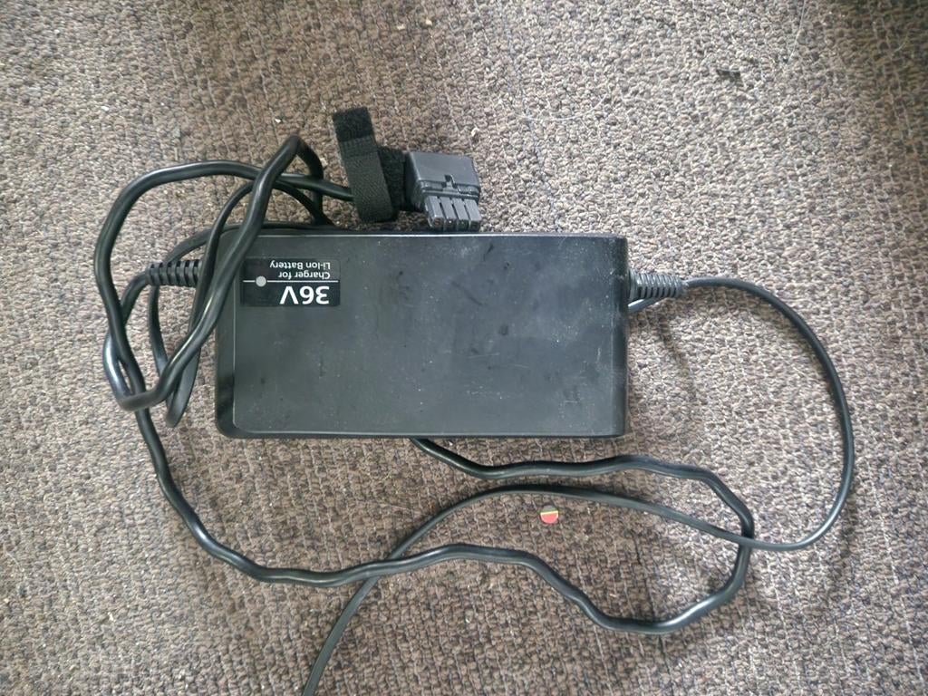 Gazelle Panasonic Oplader NKJ071M 36V E-bike, Fietsen en Brommers, Fietsaccessoires | Fietsaccu's, Ophalen of Verzenden