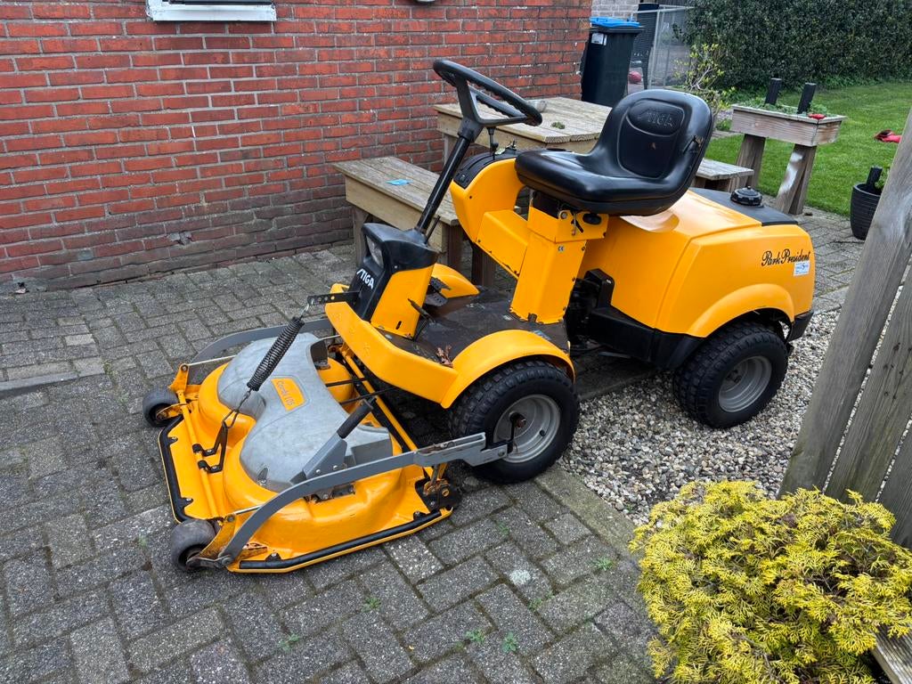 Te Koop: Stiga park Hydrostaat Zitmaaier, Tuin en Terras, Zitmaaiers, Gebruikt, 90 tot 120 cm, Elektrische starter, Mulchfunctie