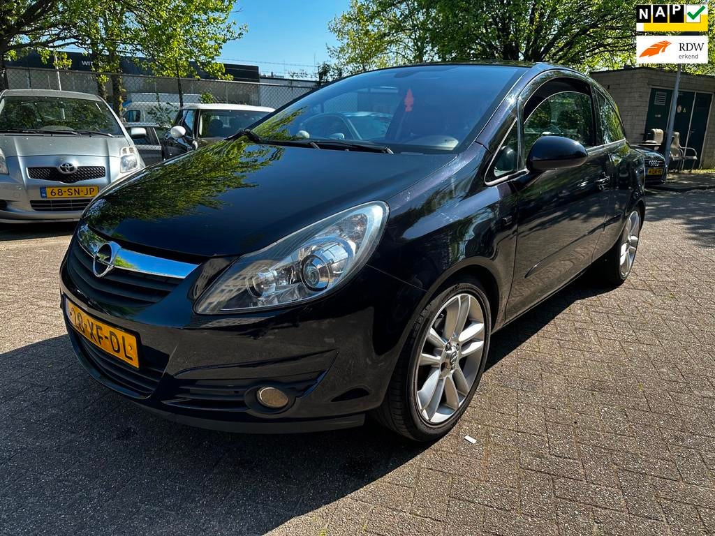 Opel Corsa 1.4-16V Cosmo automaat,camera,opendak, Auto's, Opel, Parkeersensor, 15 km/l, Gebruikt, Bedrijf