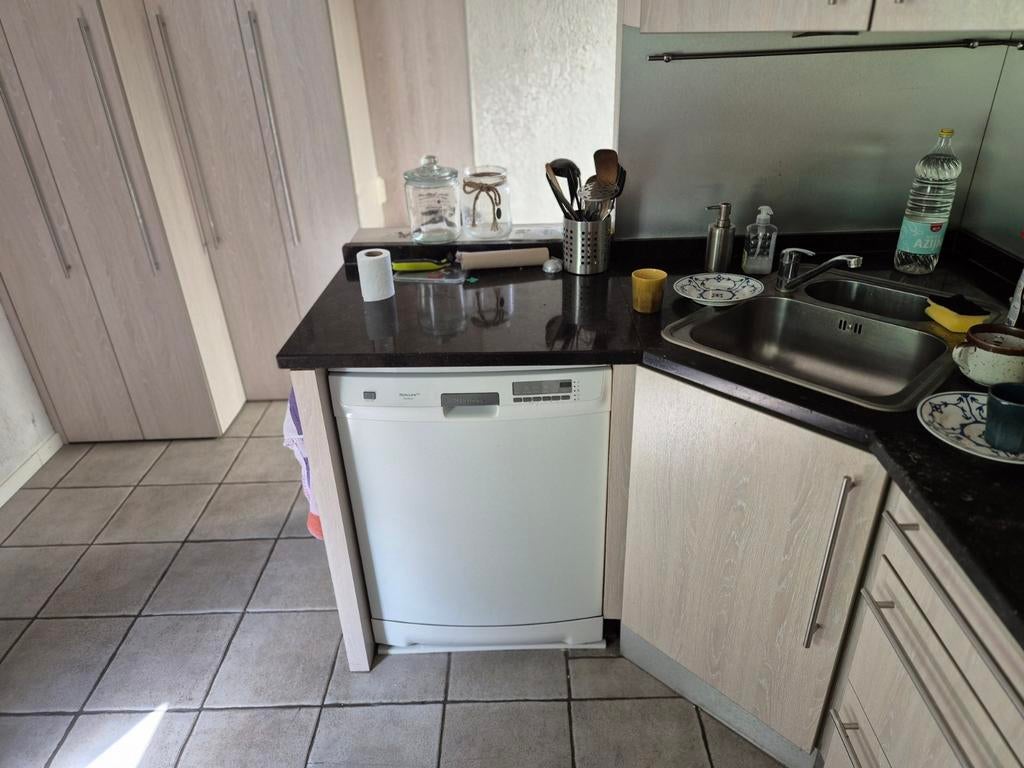 Complete gebruikte keuken met apparatuur, Huis en Inrichting, Keuken | Complete keukens, Ophalen, Gebruikt, Overige kleuren, Hoekkeuken