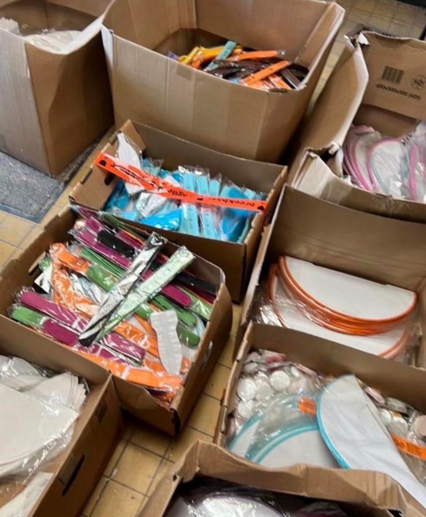 Partij feestartikelen -  evenementen, horeca, festivals, Hobby en Vrije tijd, Feestartikelen, Ophalen of Verzenden, Nieuw, Feestartikel