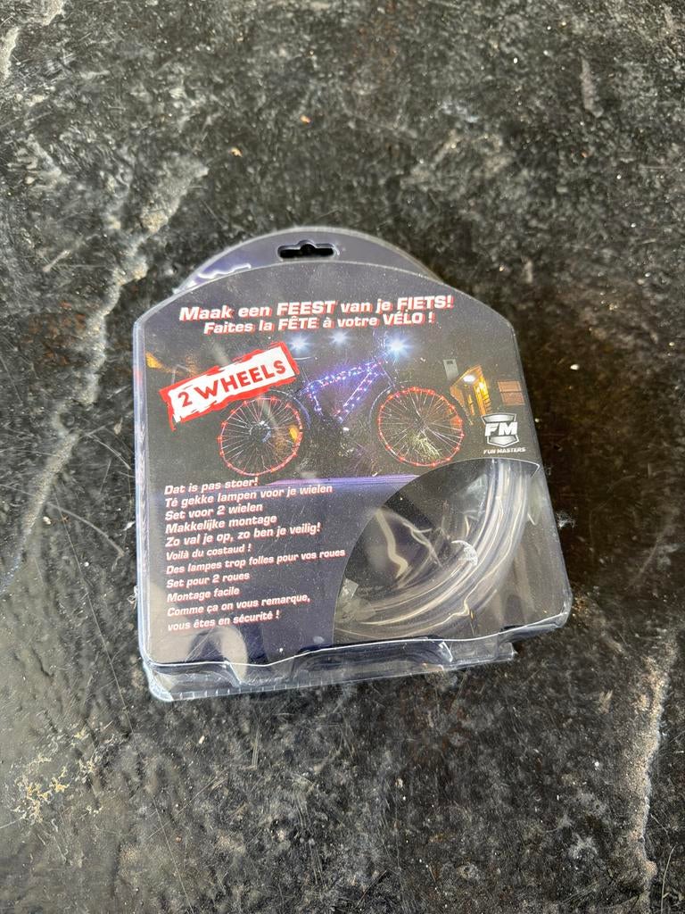 Fietswielverlichting - Maak je fiets een feest!, Fietsen en Brommers, Fietsaccessoires | Fietsverlichting, Waterbestendig, Nieuw