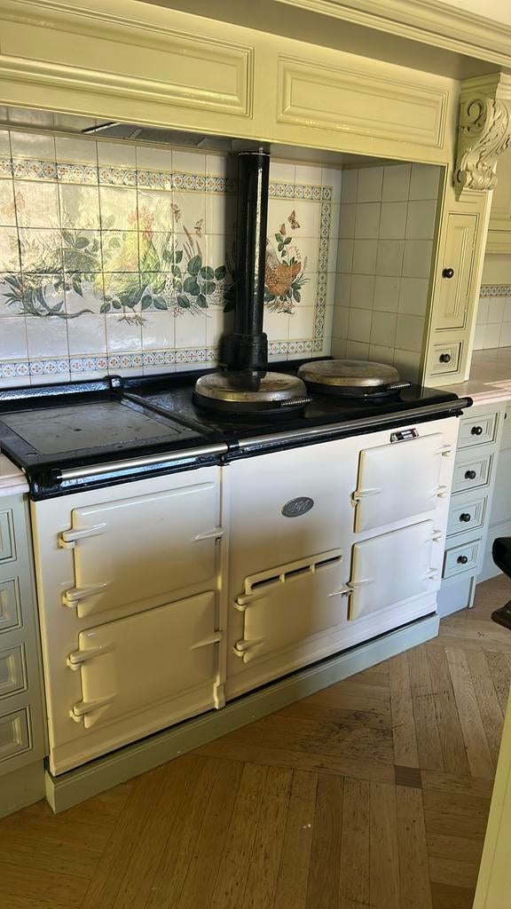 Aga 4-oven fornuis - Klassiek en functioneel, Witgoed en Apparatuur, Fornuizen, Ophalen, Gebruikt, 60 cm of meer, Grill