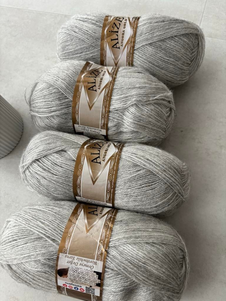Alize Angora Gold garen - 4 bollen lichtgrijs, Ophalen of Verzenden, Nieuw, Breien of Haken, Wol of Garen