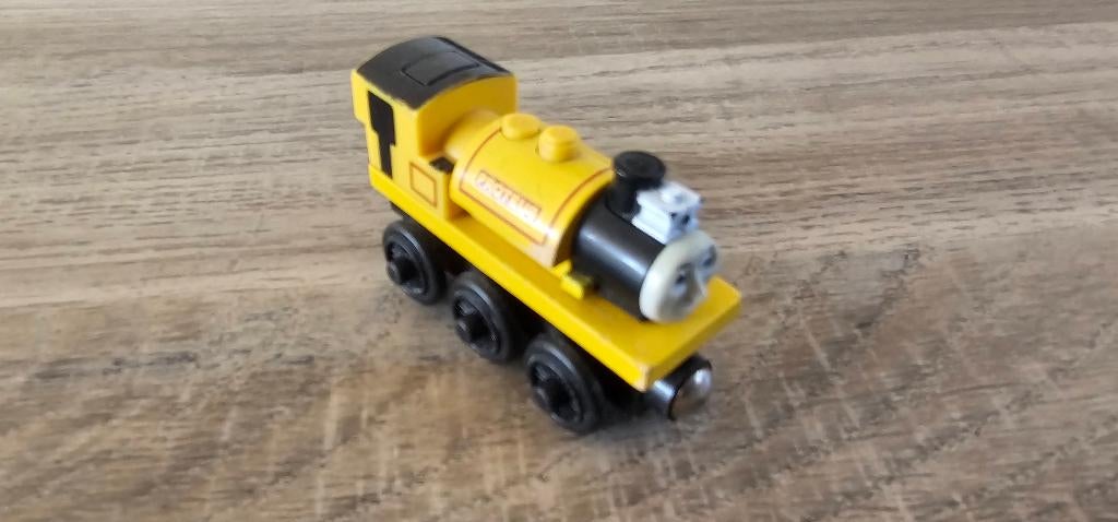 Thomas de trein Hout Proteus, Kinderen en Baby's, Speelgoed | Thomas de Trein, Ophalen of Verzenden, Zo goed als nieuw