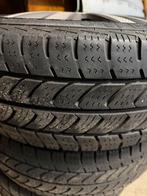 Mercedes Vito velgen met banden en wieldoppen (2012 model), Auto-onderdelen, Banden en Velgen, Ophalen, 16 inch, Banden en Velgen