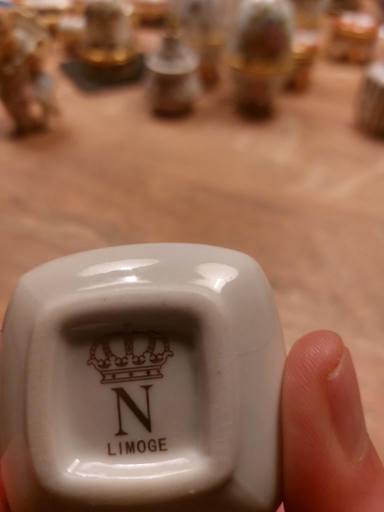 Antieke porseleinen parfumflesje Limoges, 8 cm hoog, Antiek en Kunst, Ophalen of Verzenden