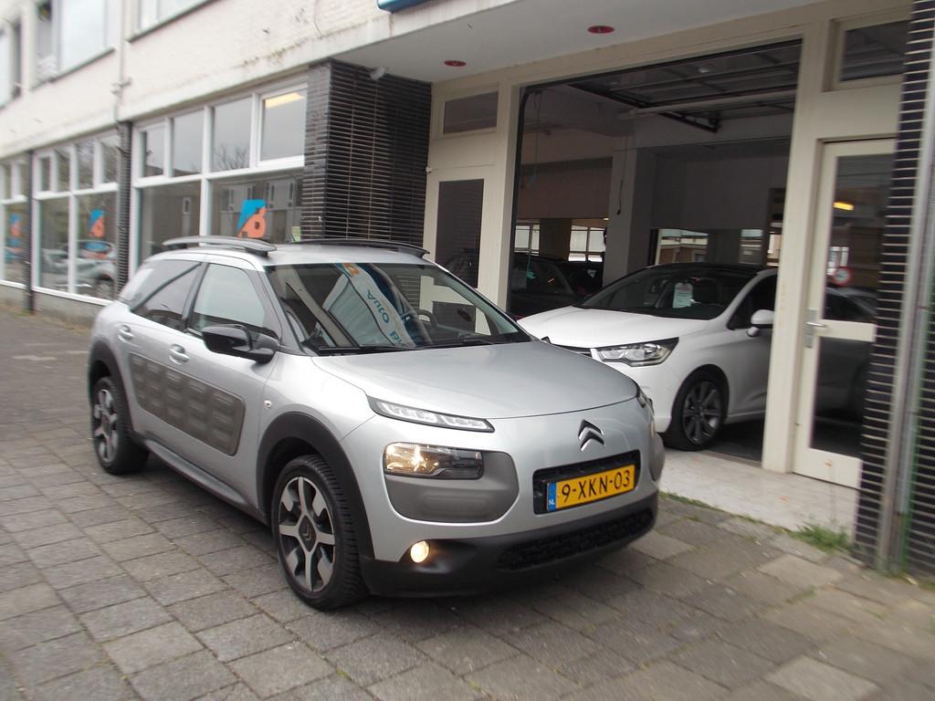 Citroën C4 Cactus 1.2 e-VTi Feel NAVI CAMERA AUTOMAAT INCL, Stof, 82 pk, 23 km/l, Bedrijf