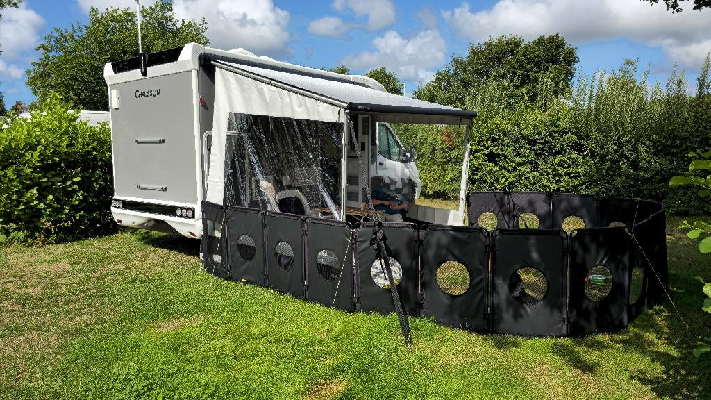 Honden omheining voor oa bij de camper, caravan of tuin., Ophalen, Zo goed als nieuw