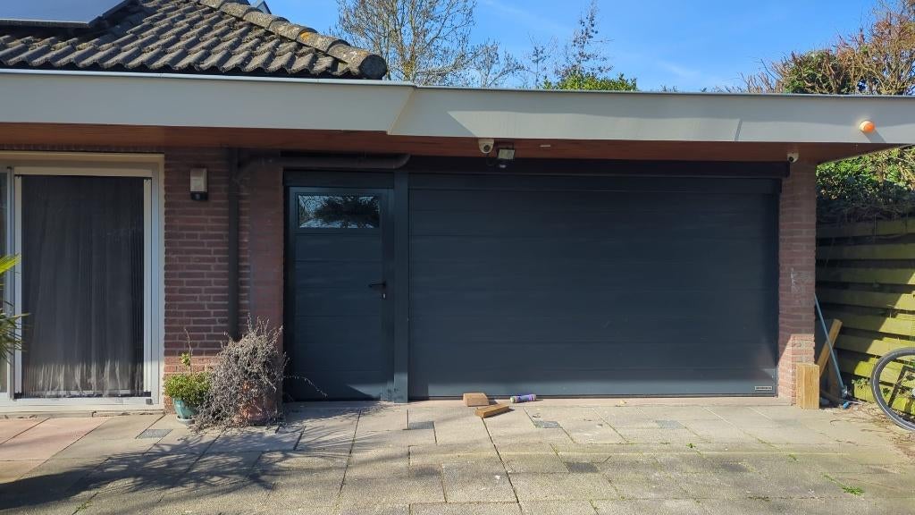 Garagedeur, Doe-het-zelf en Verbouw, Deuren en Horren, Ophalen, Garagedeur, Zo goed als nieuw, Metaal