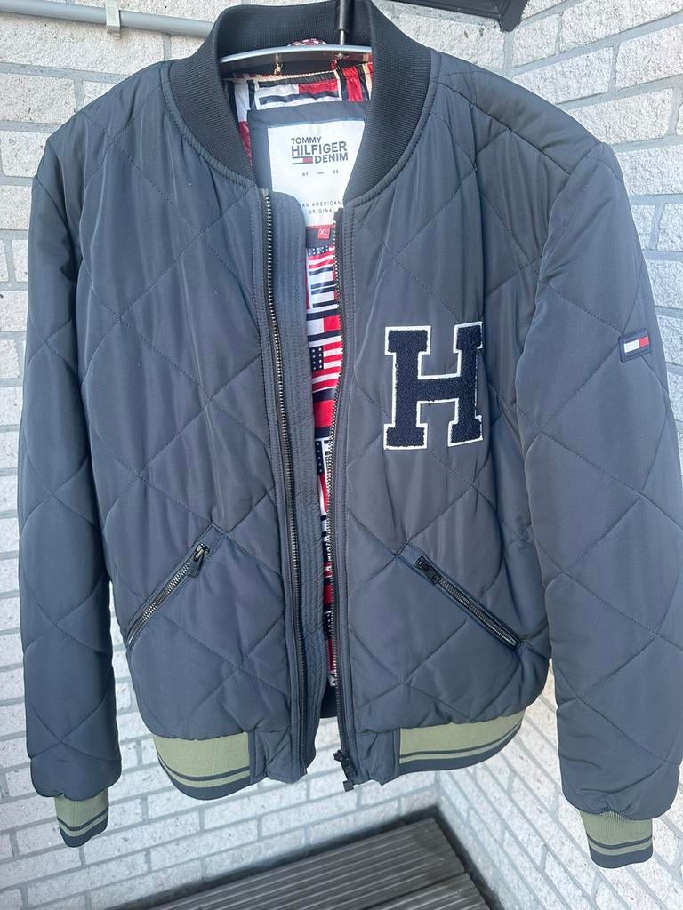 Tommy Hilfiger baseball jas maat XL (zgan), Ophalen of Verzenden, Zo goed als nieuw, Maat 56/58 (XL), Blauw
