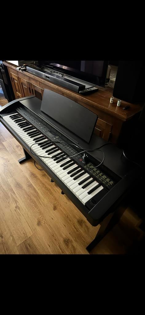 Roland KR-350E, Muziek en Instrumenten, Piano's, Ophalen of Verzenden, Zo goed als nieuw, Zwart