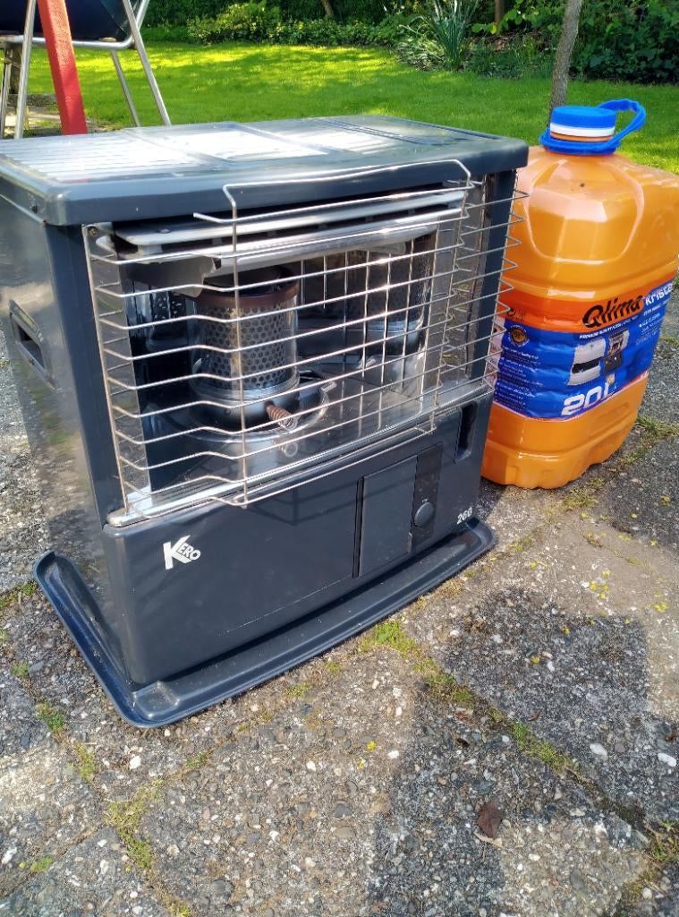 Petroleum kachel Kero 260 plus 10 liter brandstof (Qlima), Huis en Inrichting, Ophalen, Gebruikt, Overige brandstoffen, Petroleumkachel