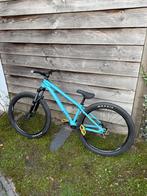 Dirtjumper Canyon Stitched 360 – Manitou Circus – 26 inch, Ophalen, 24 inch of meer, Stuur 360° draaibaar, Aluminium