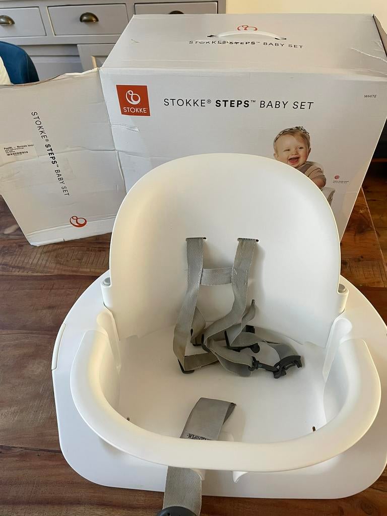 Stokke steps tray en zitje, Kinderen en Baby's, Kinderstoelen, Ophalen, Zo goed als nieuw, Meegroeistoel