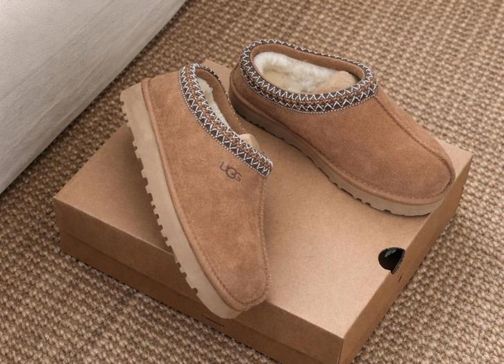 UGG Tasman 2, Kleding | Dames, Schoenen, Nieuw, Pantoffels of Sloffen, Bruin, Ophalen of Verzenden