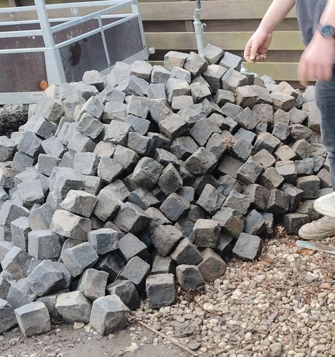 Ongeveer 25m² Kasseien, kinderkopjes 10x10 - Gebruikt, Gebruikt, Klinkers, Ophalen of Verzenden, Natuursteen